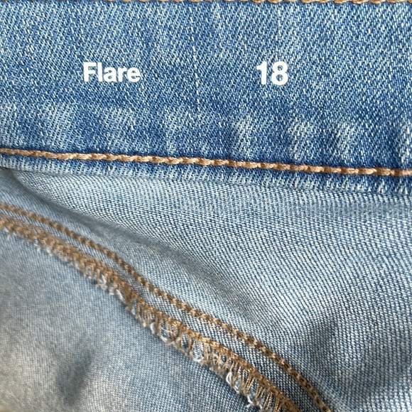 NWT Sonoma Flare Jeans. Size 18 - Picture 8 of 9